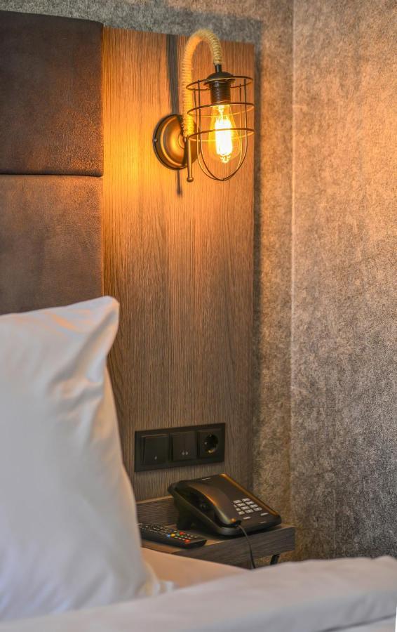 A11 Hotel Atasehir Istanbul Exteriör bild
