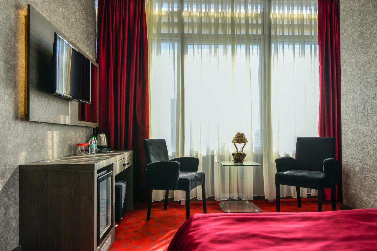 A11 Hotel Atasehir Istanbul Exteriör bild